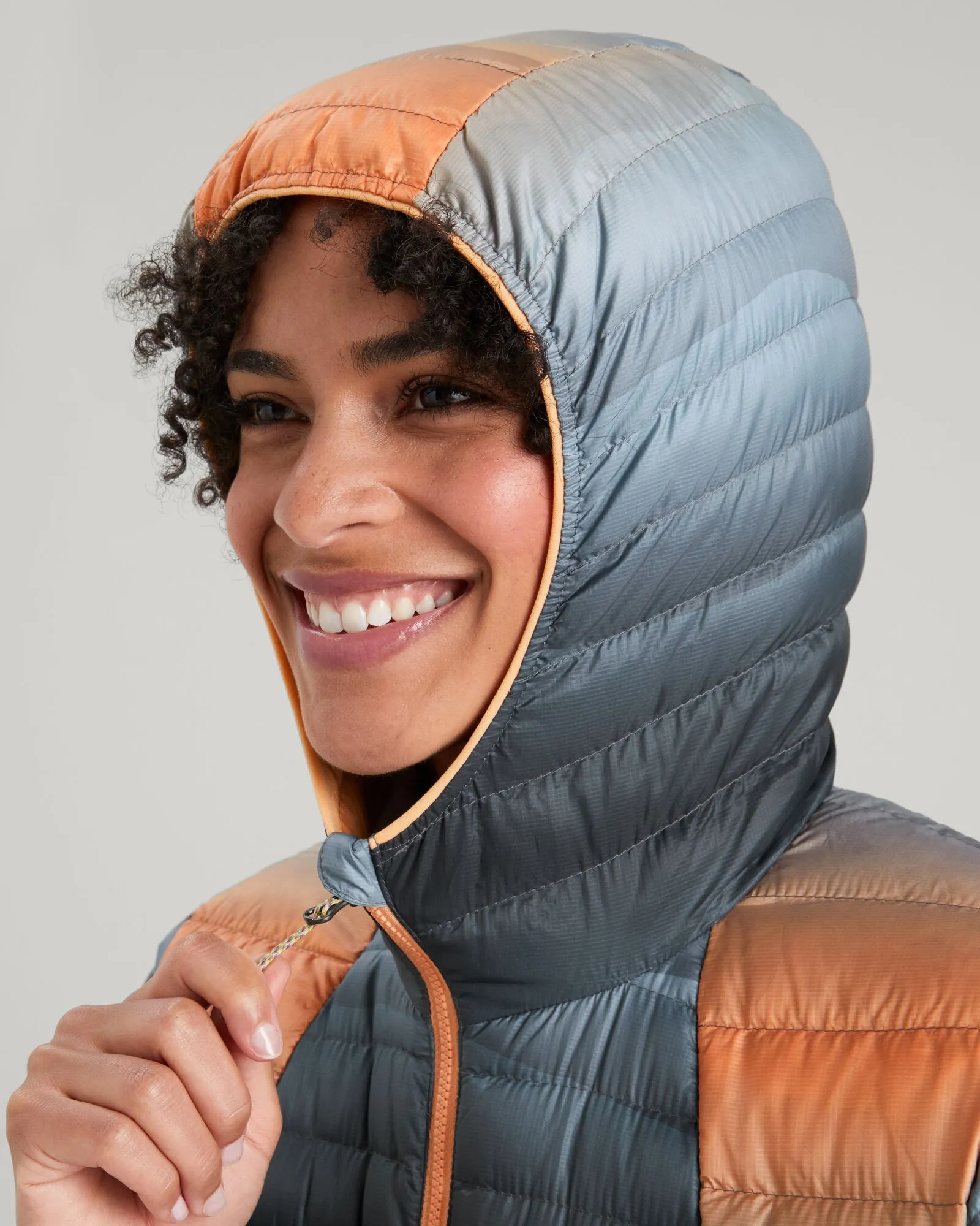 Women's Heli R Hooded Down Jacket - Lolly/Night Misty Mountains Print